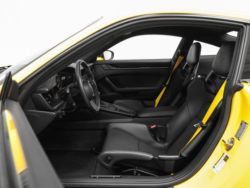 Certified 2023 Porsche 911 GT3 RWD image 64