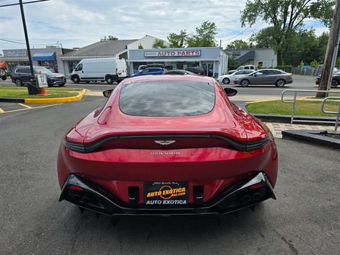 Used 2020 Aston Martin V8 Vantage Coupe RWD image 31