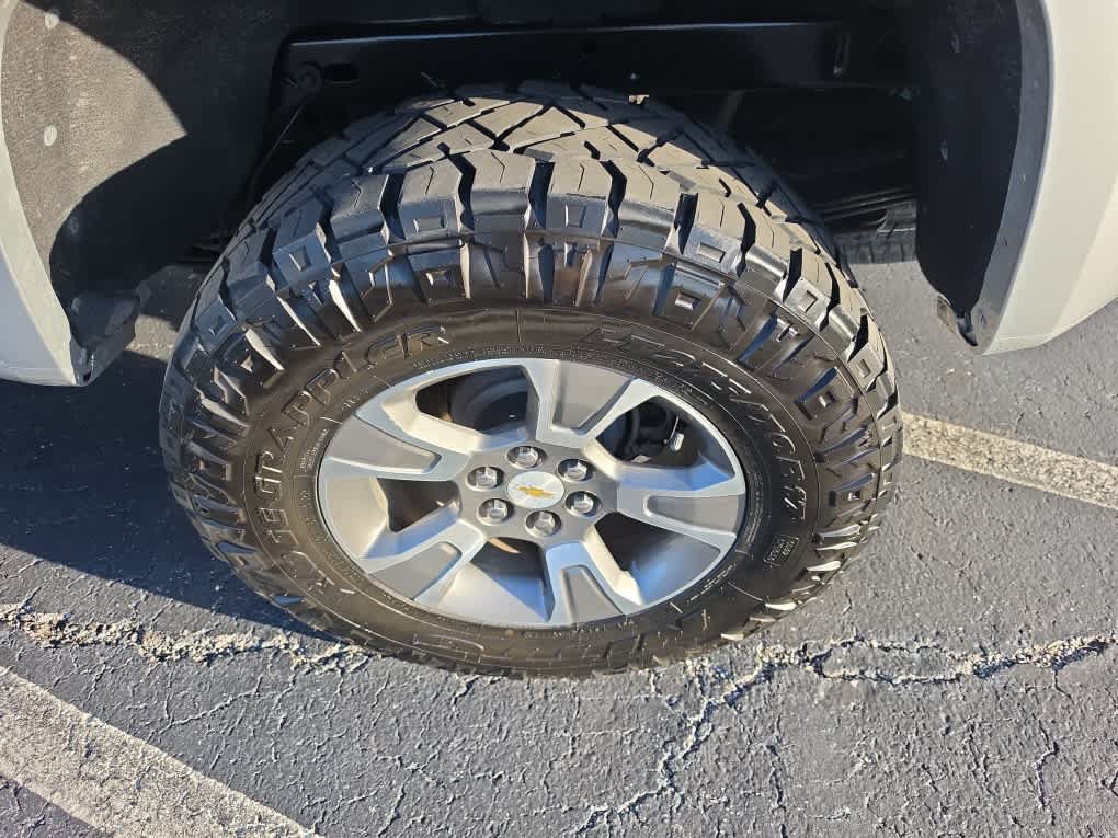Used 2019 Chevrolet Colorado Z71 RWD image 12
