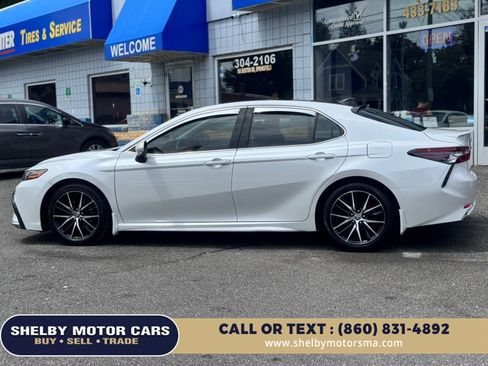 Used 2022 Toyota Camry XSE AWD/4WD image 6