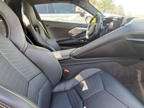 Used 2023 Chevrolet Corvette Stingray Premium Conv w/ Z51 Performance Package image 5