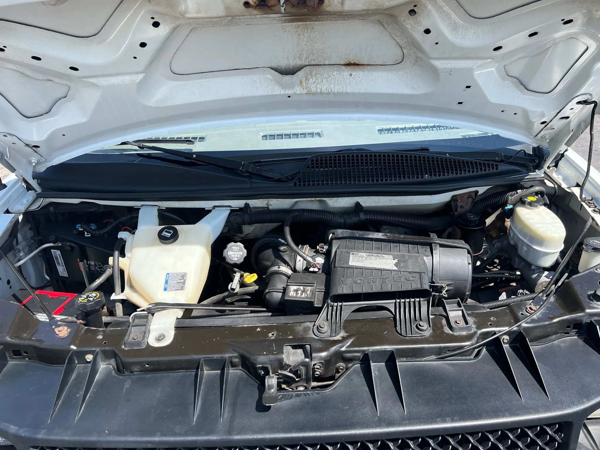 Used 2015 Chevrolet Express 2500 RWD image 25