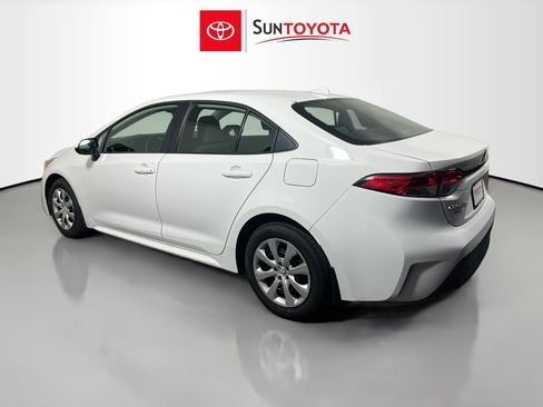 Used 2026 Toyota Corolla LE FWD image 6