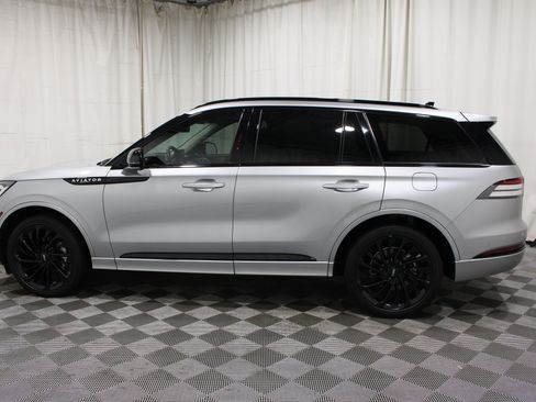 Used 2023 Lincoln Aviator Reserve w/ Equipment Group 201A AWD/4WD image 37