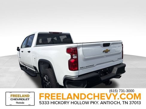 Used 2024 Chevrolet Silverado 2500 Custom w/ Custom Value Package AWD/4WD image 4