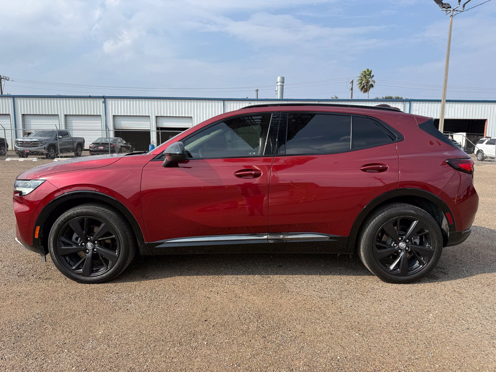 Used 2023 Buick Envision Preferred w/ Sport Touring Package AWD/4WD image 3