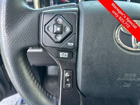 Used 2018 Toyota 4Runner TRD Off-Road Premium AWD/4WD image 20