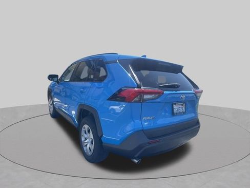 Used 2021 Toyota RAV4 LE w/ Carpet Mat Package (TMS) AWD/4WD image 16