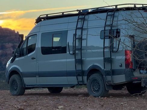 Used 2022 Mercedes-Benz Sprinter 2500 image 30