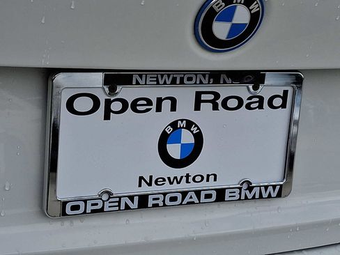 Used 2022 BMW 330e xDrive w/ Premium Package AWD/4WD image 34