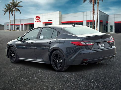 New 2026 Toyota Camry SE image 4