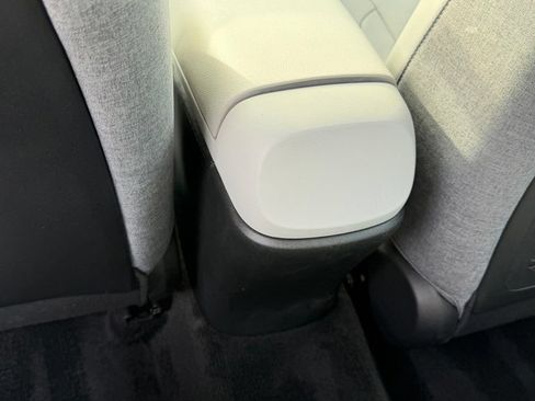 Certified 2023 Hyundai Elantra Limited FWD image 17