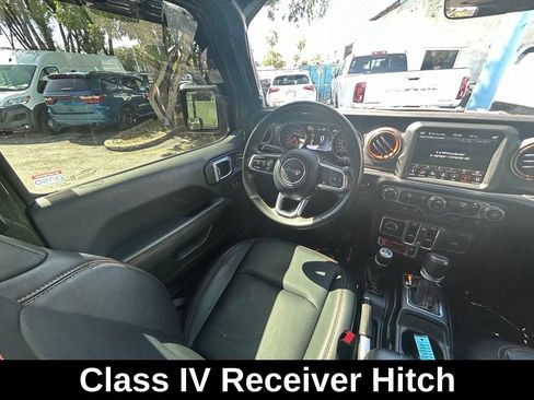 Used 2022 Jeep Gladiator Mojave w/ Trailer Tow Package AWD/4WD image 9
