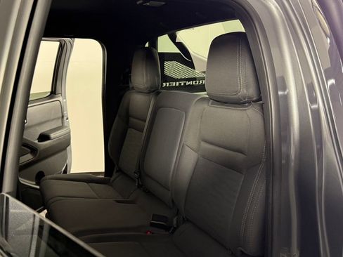 Used 2023 Nissan Frontier SV w/ Midnight Edition Package image 26