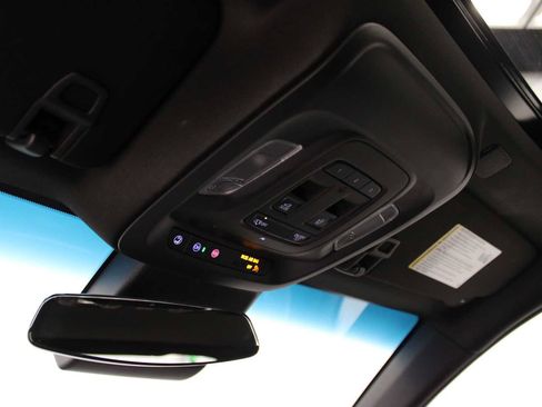 Used 2025 Cadillac CT4 Premium Luxury image 23