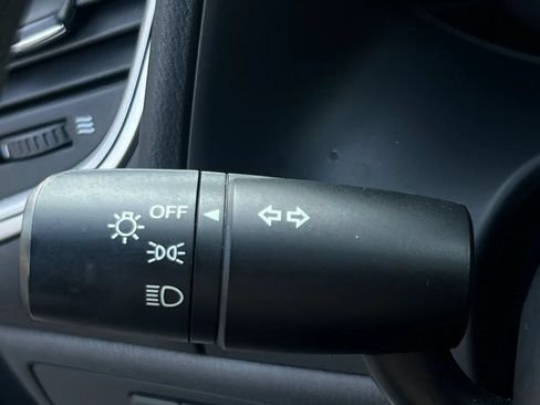 Used 2017 MAZDA MAZDA3 Sport FWD image 32