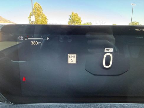 Used 2025 Ford Expedition Max Platinum AWD/4WD image 45