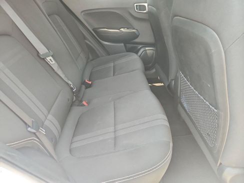 Used 2023 Hyundai Venue SEL FWD image 24