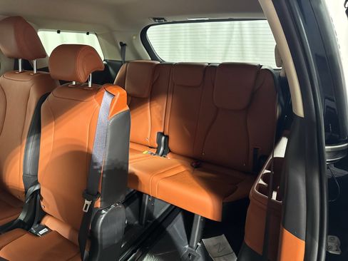 New 2026 Kia Carnival EX FWD image 23