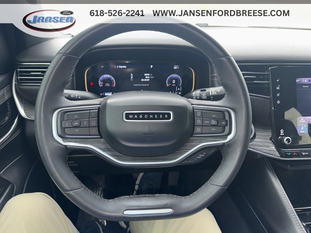 Used 2022 Jeep Wagoneer Series II AWD/4WD image 9