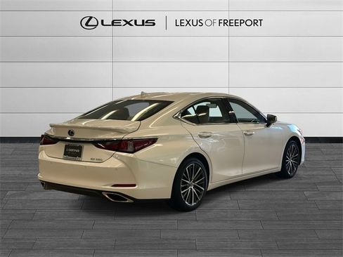 Certified 2022 Lexus ES 350 350 image 3