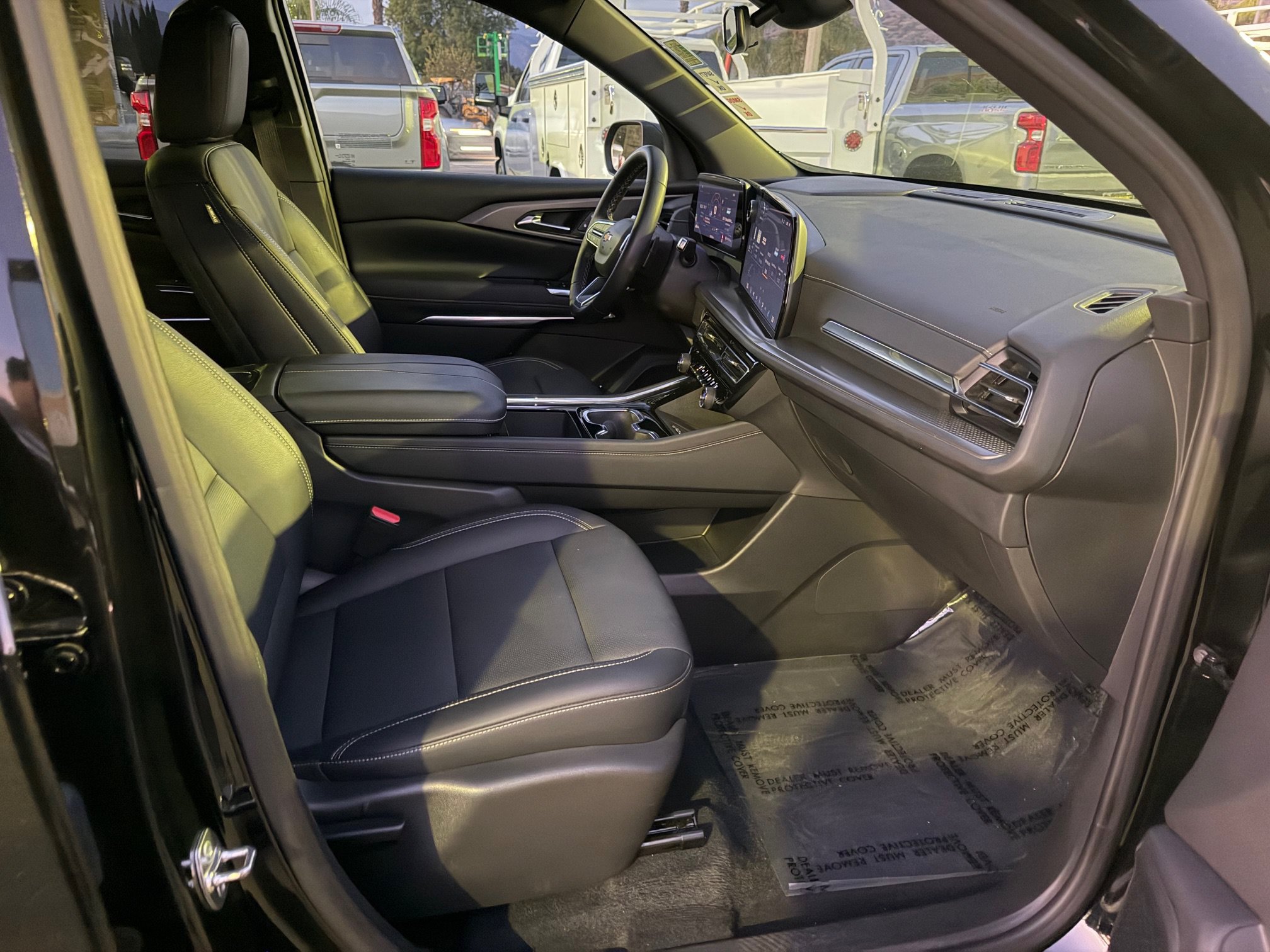 Used 2026 Chevrolet Traverse LT FWD image 10