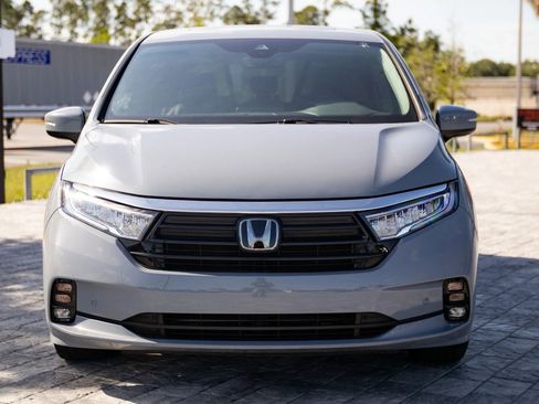 Used 2024 Honda Odyssey Elite image 5