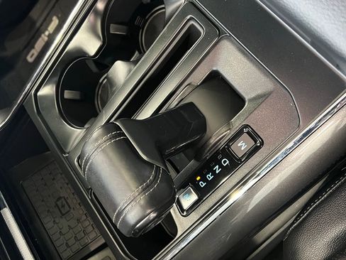 Used 2023 Ford F150 Lariat w/ Equipment Group 502A High image 15