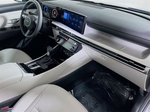 Used 2025 Hyundai Tucson SEL image 25