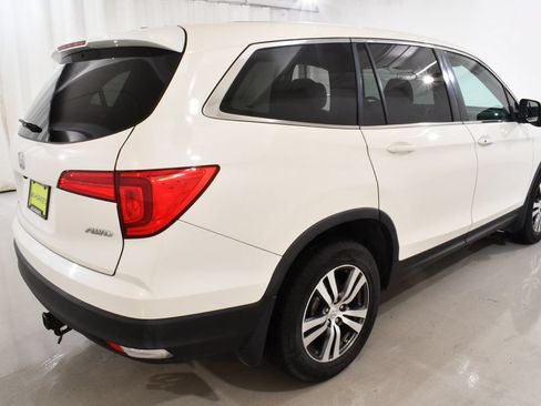 Used 2016 Honda Pilot EX image 11