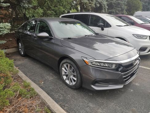 Used 2021 Honda Accord LX image 2