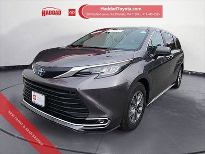 Certified 2023 Toyota Sienna XLE