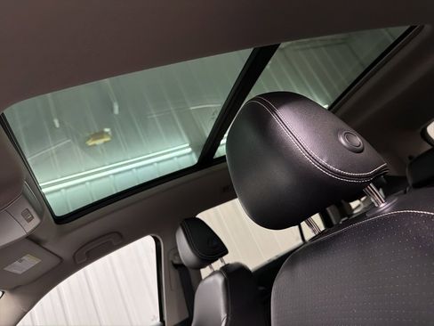 Used 2023 Volkswagen Atlas SEL image 16