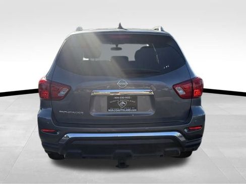 Used 2020 Nissan Pathfinder S image 5