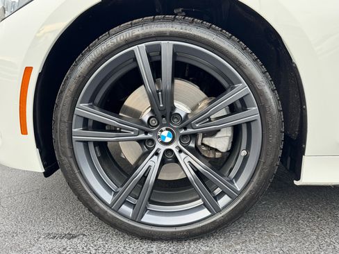 Used 2023 BMW 330i xDrive Sedan w/ Premium Package image 7