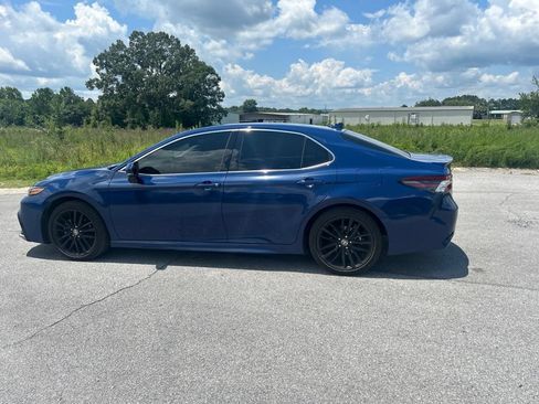 Used 2024 Toyota Camry XSE FWD image 4