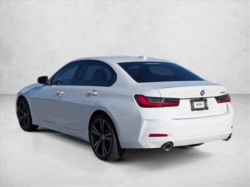 Used 2023 BMW 330i Sedan w/ Driving Assistance Package image 7