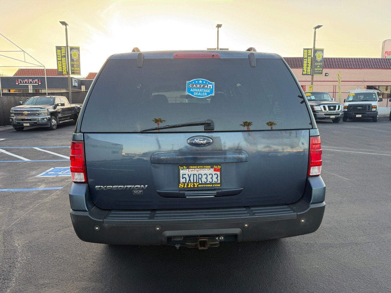 Used 2006 Ford Expedition XLT RWD image 4