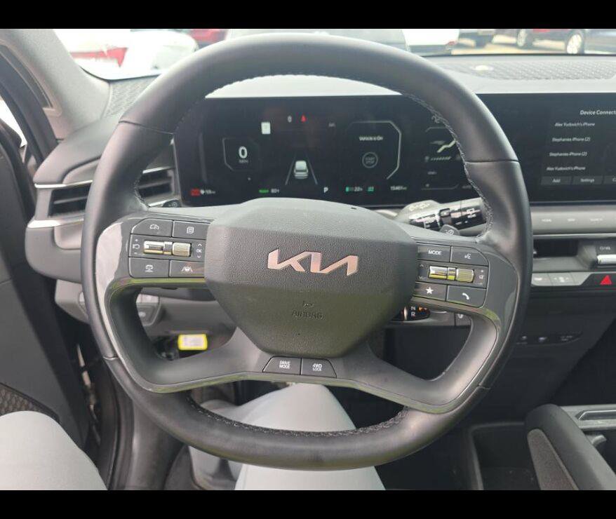 Used 2024 Kia EV9 Land AWD/4WD image 4