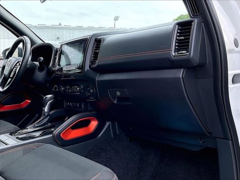Used 2024 Nissan Frontier PRO-4X w/ Pro Convenience Package AWD/4WD image 14