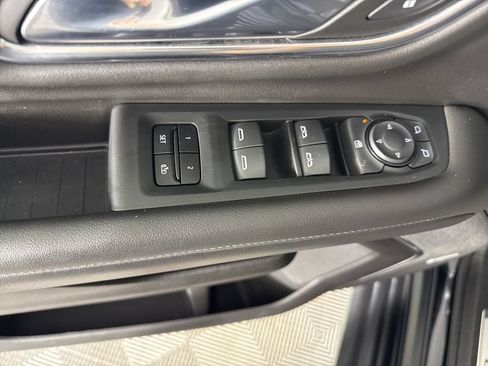 Used 2021 Chevrolet Tahoe LT AWD/4WD image 12