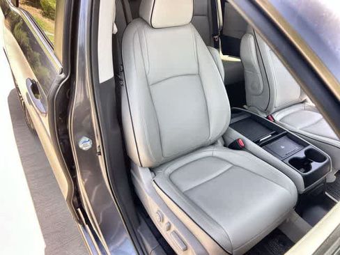 Used 2026 Honda Odyssey Touring image 12