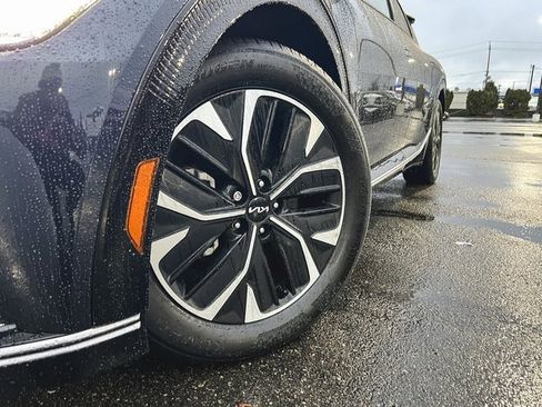 Used 2023 Kia EV6 Wind image 2