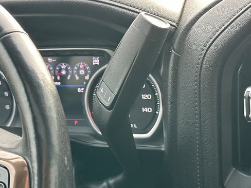 Used 2021 Chevrolet Silverado 1500 High Country w/ Technology Package image 22