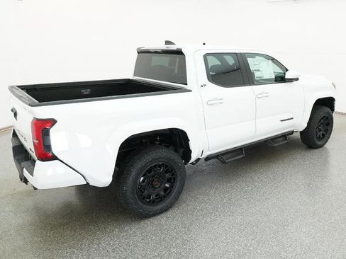 New 2025 Toyota Tacoma SR5 image 9