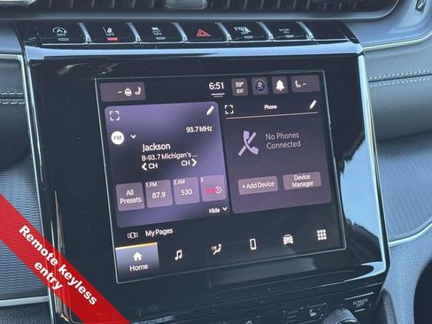 New 2025 Jeep Grand Cherokee L Altitude image 25