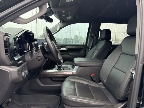 Used 2024 Chevrolet Silverado 1500 LTZ w/ Technology Package AWD/4WD image 22