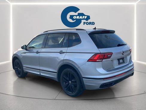 Used 2022 Volkswagen Tiguan SE R-Line image 6