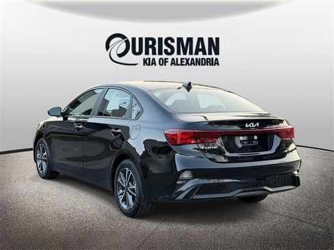 Used 2023 Kia Forte LXS image 21