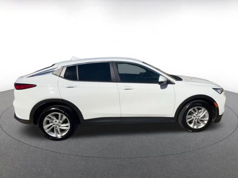 Used 2025 Buick Envista Preferred image 15